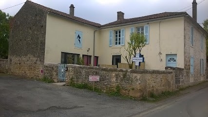 Cabinet Vétérinaire Des Lucioles, Clinique Vétérinaire à Foussais-Payré