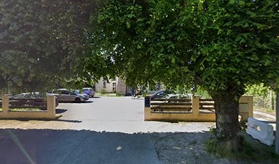 Deroo Brigitte, Clinique Vétérinaire à Milly-la-Forêt