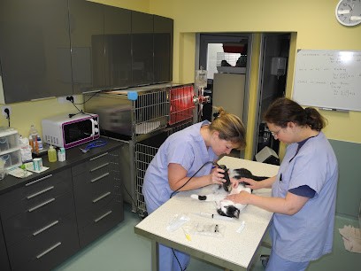 Veterinary Clinic Dr. Ehlert, Clinique Vétérinaire à Menucourt