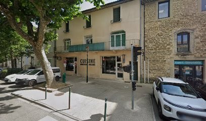 Lambet Béatrice, Clinique Vétérinaire à Sainte-Cécile-les-Vignes