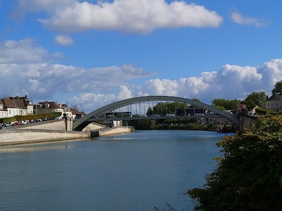 Clinique Vétérinaire Bords De L'Oise, Clinique Vétérinaire à Pont-Sainte-Maxence