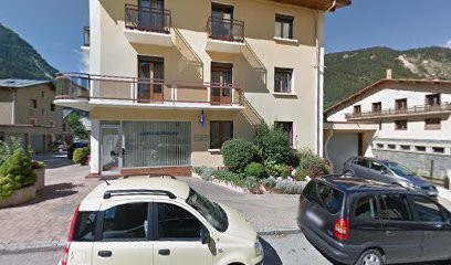 Dessertenne Karine, Clinique Vétérinaire à Modane