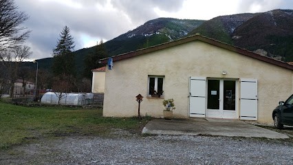 Cabinet Vétérinaire « Le Loup Garou », Dr. Pierre Blouët, Clinique Vétérinaire à Saint-André-les-Alpes