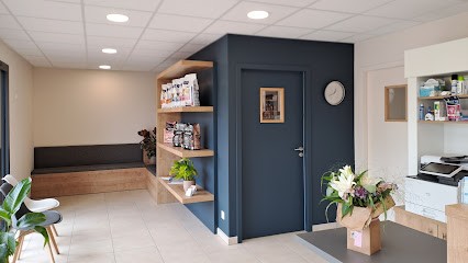 Cabinet Veterinaire Aumavet, Clinique Vétérinaire à Saint-Étienne-de-Saint-Geoirs