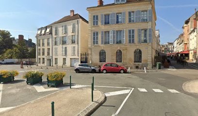 Isabelle Medard, Clinique Vétérinaire à Fontainebleau