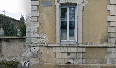 Jouhanneau Eric, Clinique Vétérinaire à Vernoil-le-Fourrier