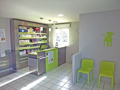 Clinique Vétérinaire St Pierre Des Docteurs Kervern Moles Olivier, Clinique Vétérinaire à Moissac