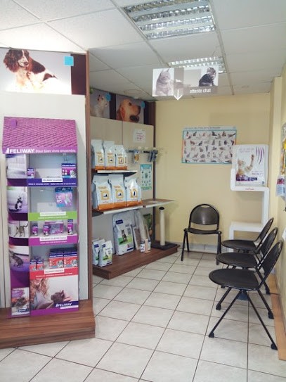 Clinique Vétérinaire Ami.Vet Janzé 24/24 7/7, Clinique Vétérinaire à Janzé